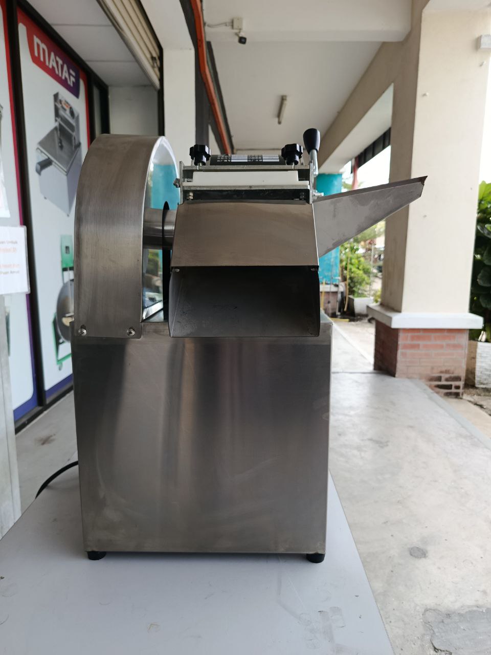 MATAF MTF-LQ01B VEGETABLE SHREDDING MACHINE (TABLE TOP)