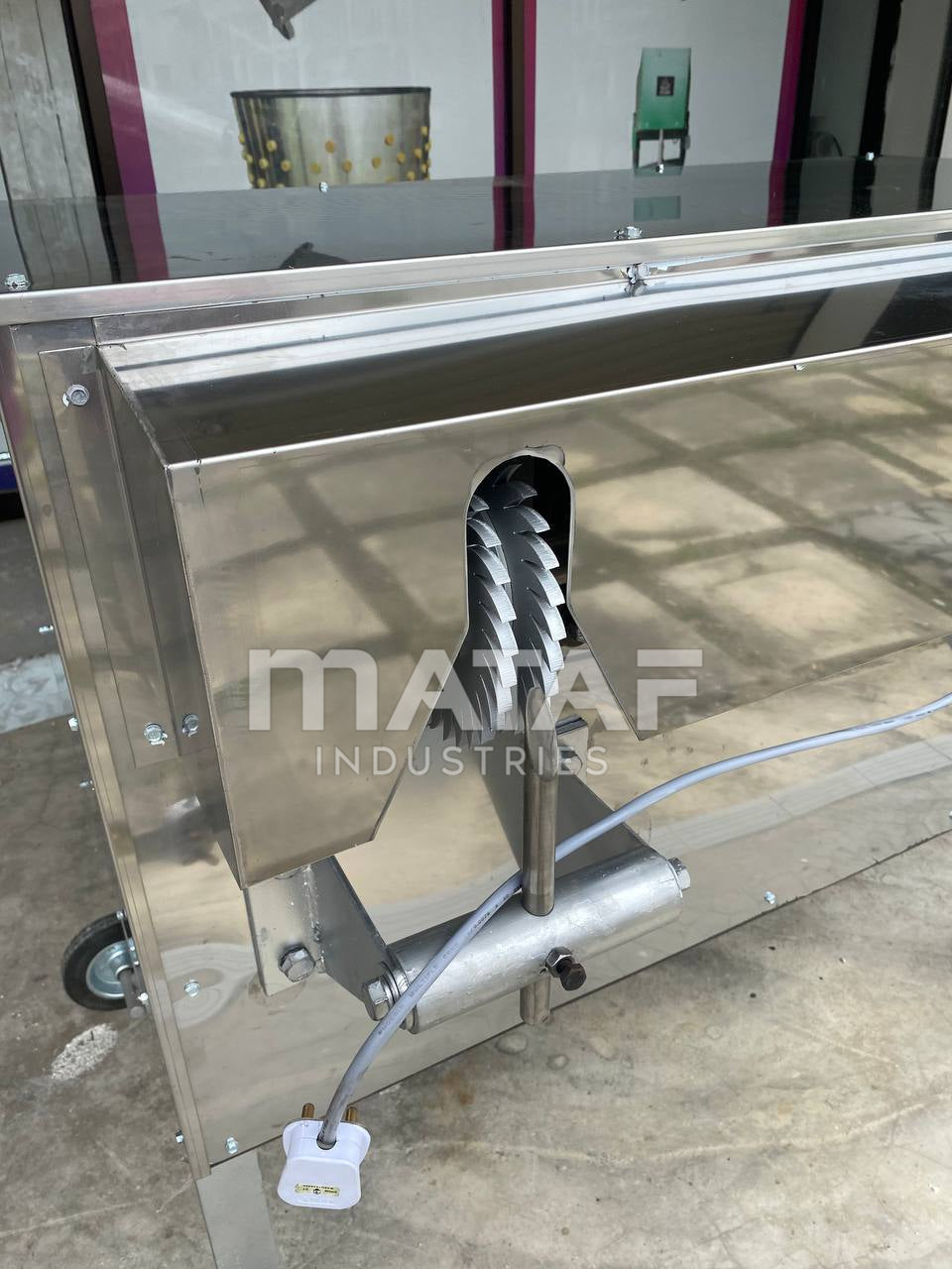 MATAF MTF-HR02 COCONUT DE-SHELLING MACHINE
