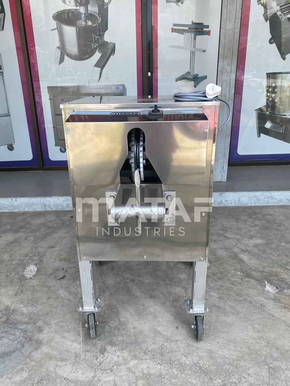 MATAF MTF-HR01 COCONUT DE-SHELLING MACHINE