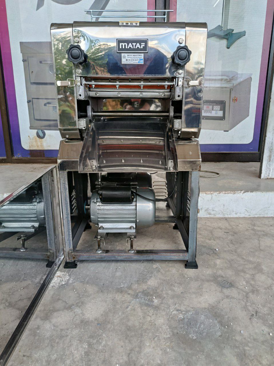 MATAF MTF-BM300 ELECTRIC PIZZA DOUGH FLATTENER MACHINE