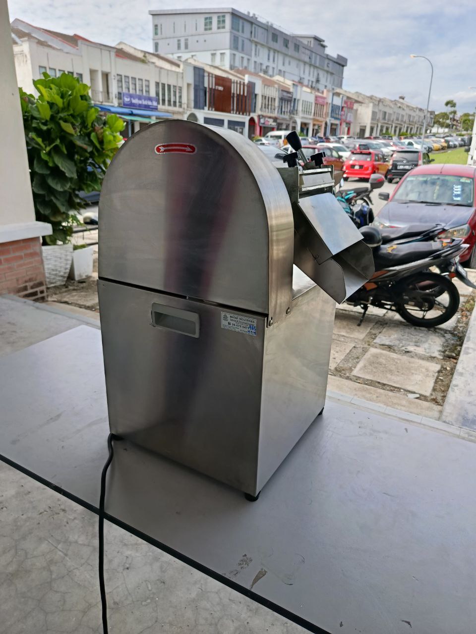 MATAF MTF-LQ01B VEGETABLE SHREDDING MACHINE (TABLE TOP)