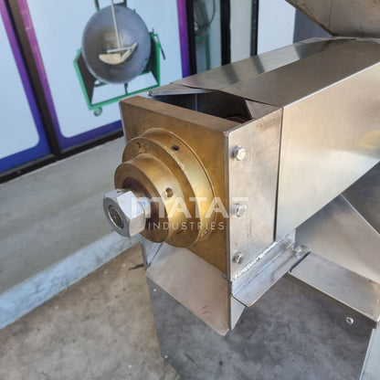 MATAF MTF-SE33 COCONUT MILK EXTRACTOR (BRASS HEAD)