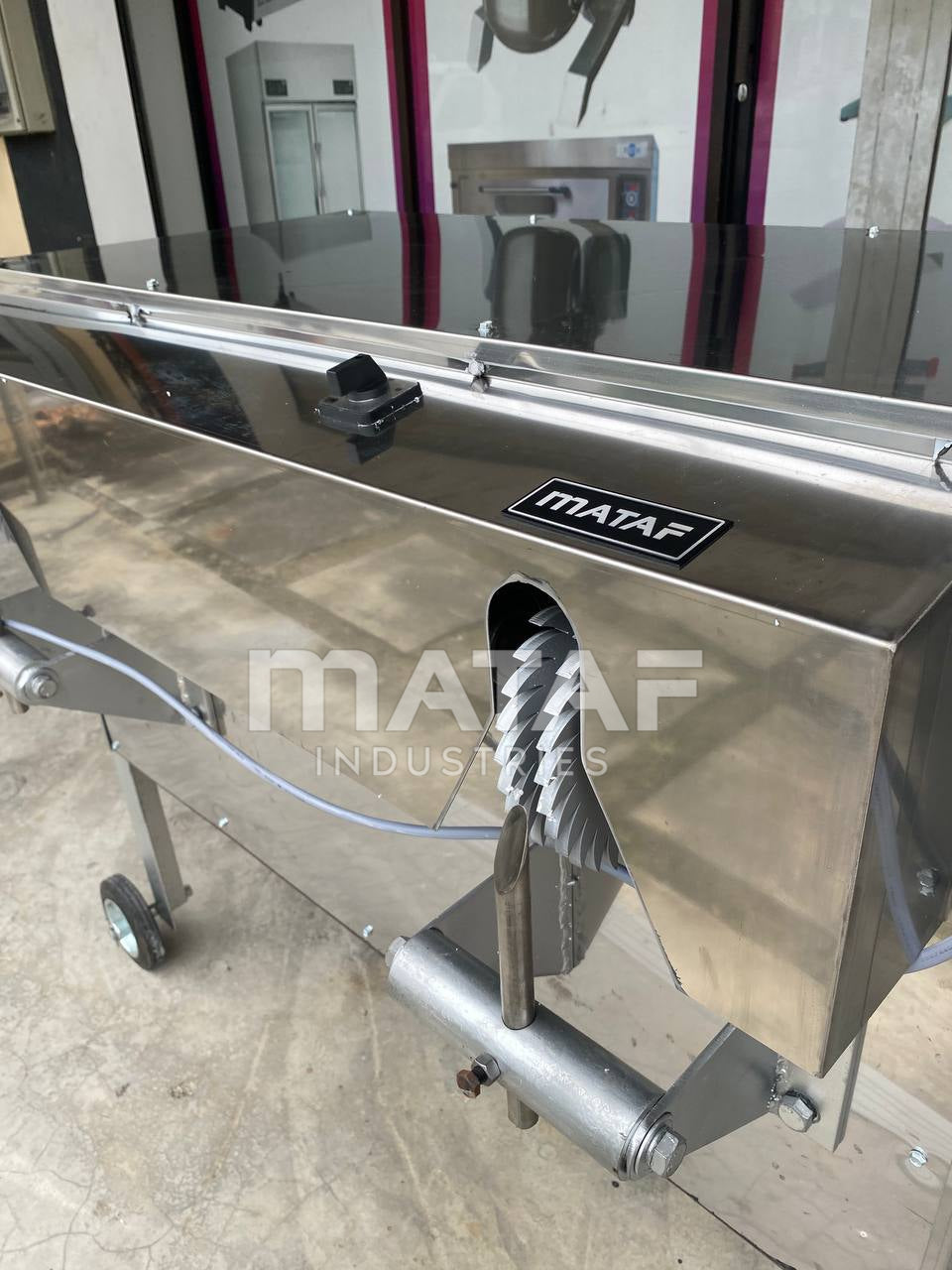 MATAF MTF-HR02 COCONUT DE-SHELLING MACHINE