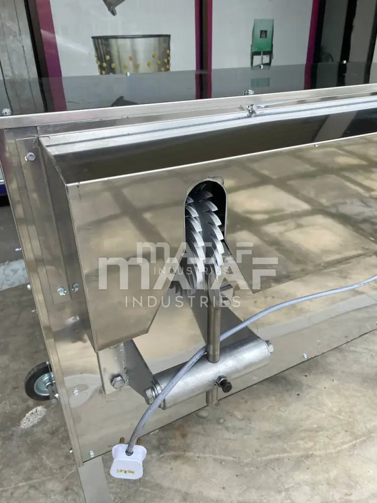 MATAF MTF-HR02 COCONUT DE-SHELLING MACHINE