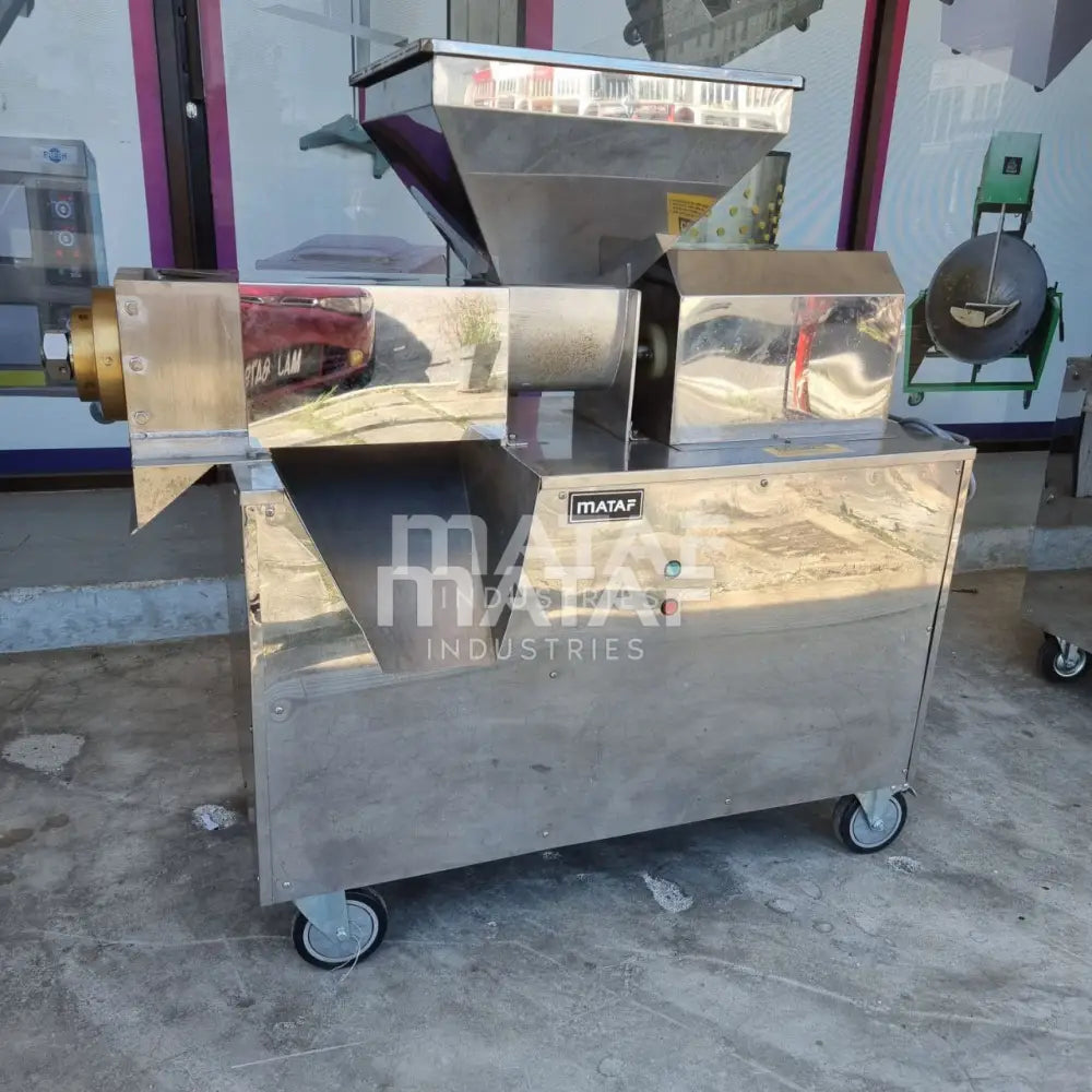 MATAF MTF-SE66 COCONUT MILK EXTRACTOR (BRASS HEAD)